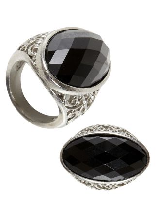 Black gothic ring (one size)