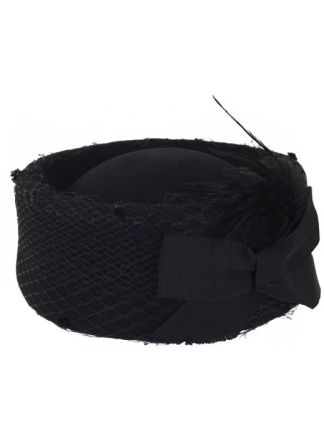 Dameshoed wolvilt zwart hoog model met gaas maat 57-58